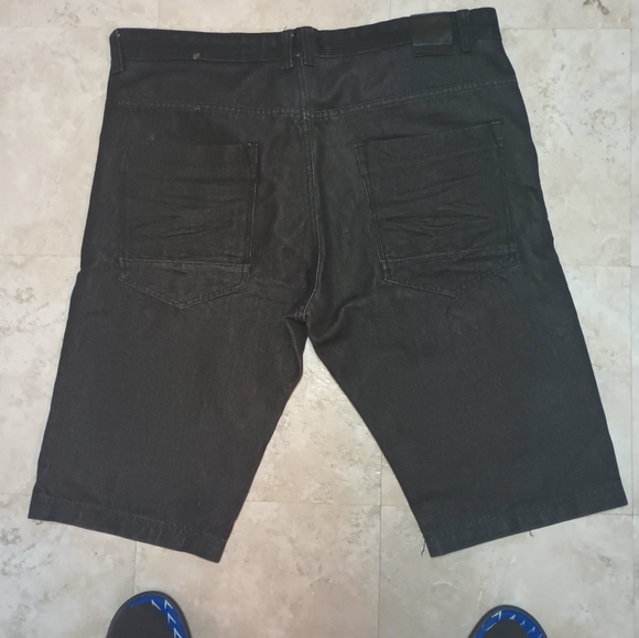 Denim shorts - Picture 2 of 3